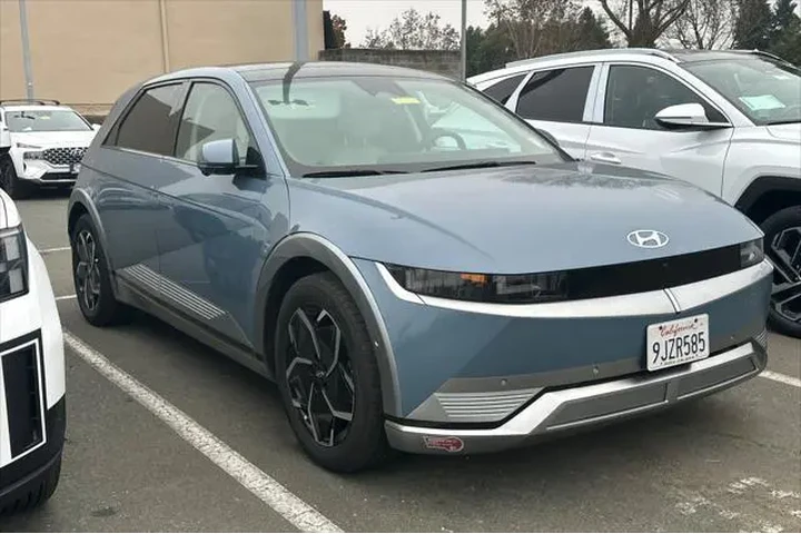 $30490 : Hyundai IONIQ 5 2024 Limited image 2