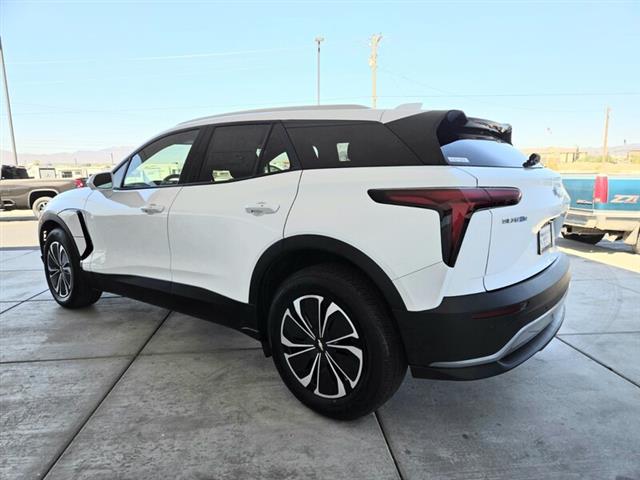 $51770 : New 2024 Blazer EV LT image 3