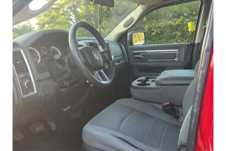 $22843 : Ram 1500 Classic 2019 4x4 Lo image 4