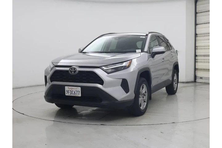 $29998 : Toyota RAV4 2023 XLE 4dr SUV image 4