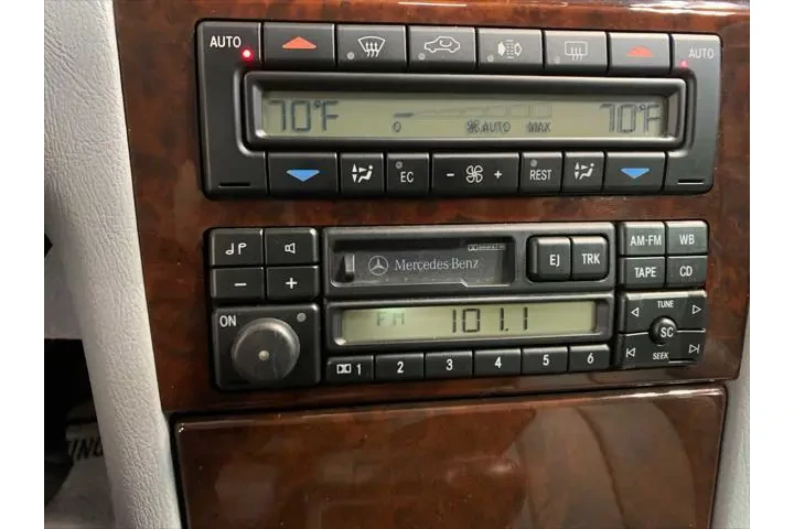 $17989 : Mercedes-Benz E-Class 1998 A image 6