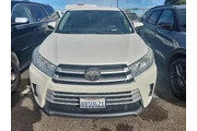 $19781 : Toyota Highlander 2018 LE 4d thumbnail