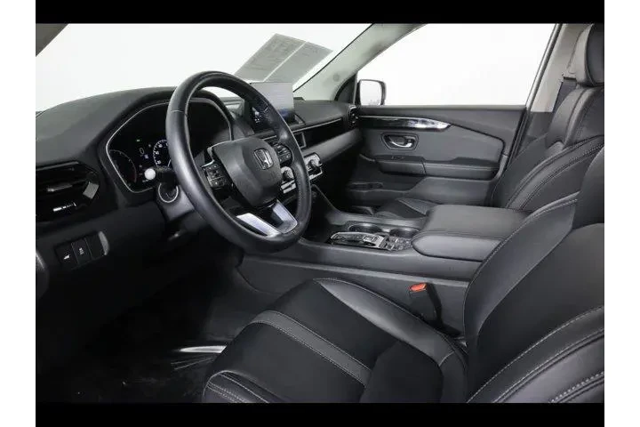 $39875 : Honda Pilot 2025 AWD EX-L 4d image 9
