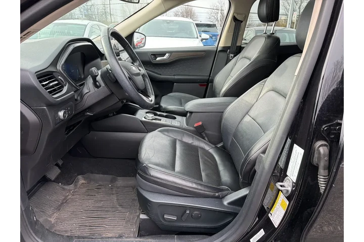 $20000 : Ford Escape 2020 AWD Titaniu image 9