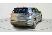 $21909 : Nissan Rogue 2024 SV 4dr Cro thumbnail