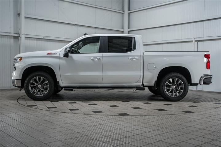 $63635 : 2025 Silverado 1500 LT image 4