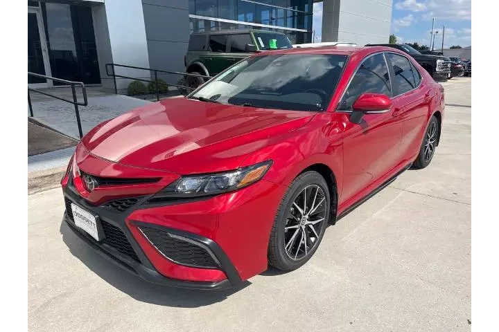 $25998 : Toyota Camry 2024 SE Nightsh image 1