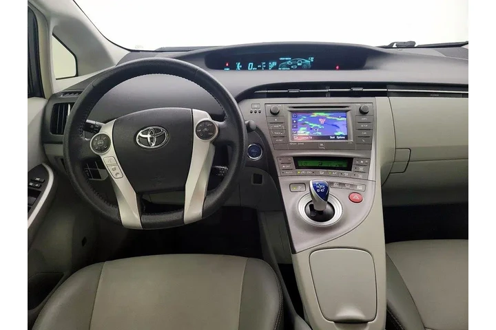 $15998 : Toyota Prius 2015 Four 4dr H image 10