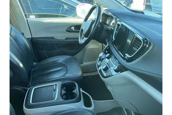 $23395 : Chrysler Pacifica 2021 Touri image 8