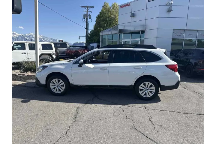 $14910 : 2019 Outback Premium image 10