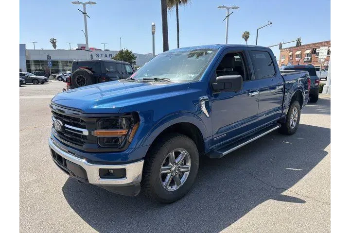 $38435 : Ford F-150 2024 4x4 XLT 4dr image 3