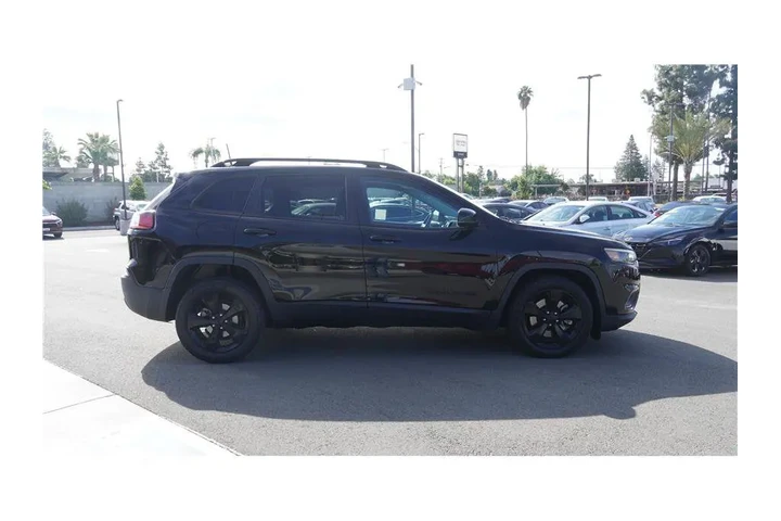 $15984 : 2019 Cherokee Altitude image 5