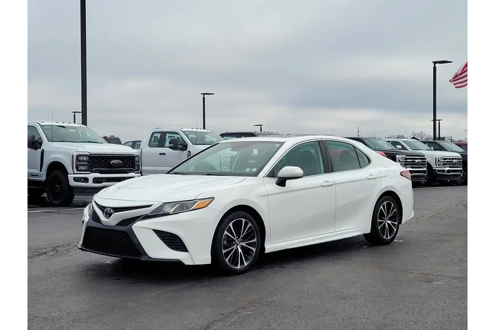 $17997 : Toyota Camry 2019 SE 4dr Sed image 8