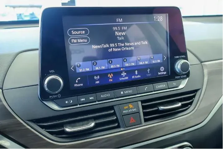 $19150 : Nissan Altima 2024 2.5 SV 4d image 5