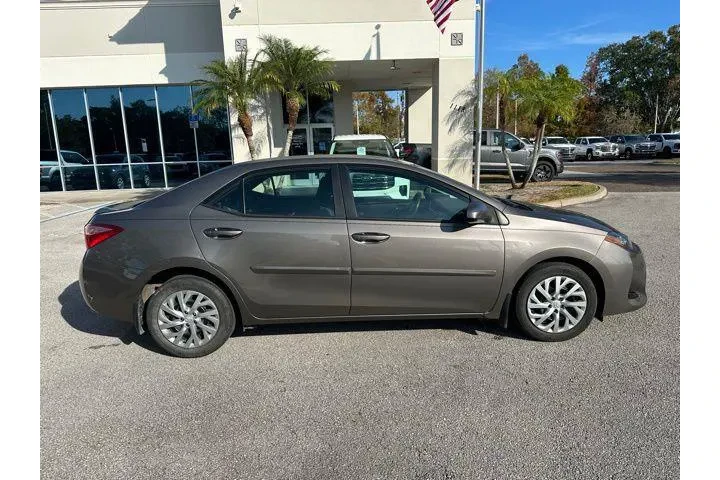 $12825 : Toyota Corolla 2018 L 4dr Se image 2
