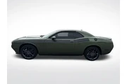 $27688 : Dodge Challenger 2022 AWD SX thumbnail