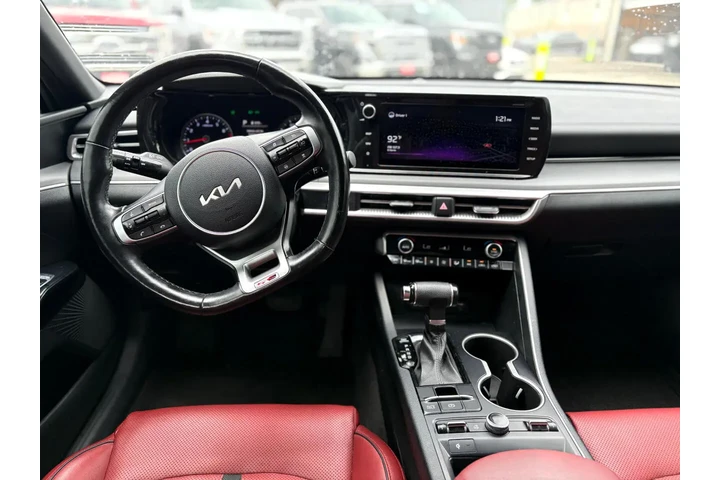 2022 K5 GT-Line image 8