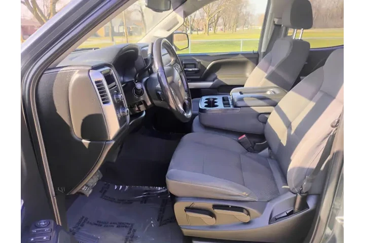 $20997 : 2019 Silverado 1500 LD LT image 9
