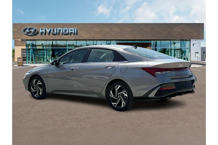 $23999 : Hyundai ELANTRA 2024 SEL 4dr image 4