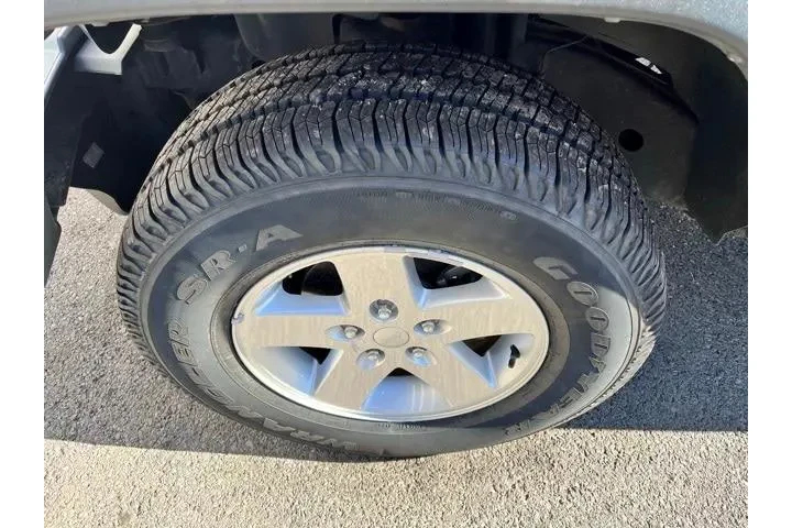 Jeep Wrangler 2017 4x4 Sport image 7