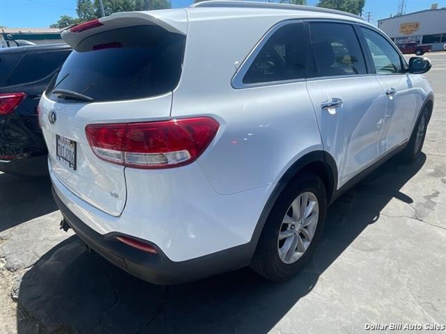 $12950 : 2016 Sorento LX V6 SUV image 4