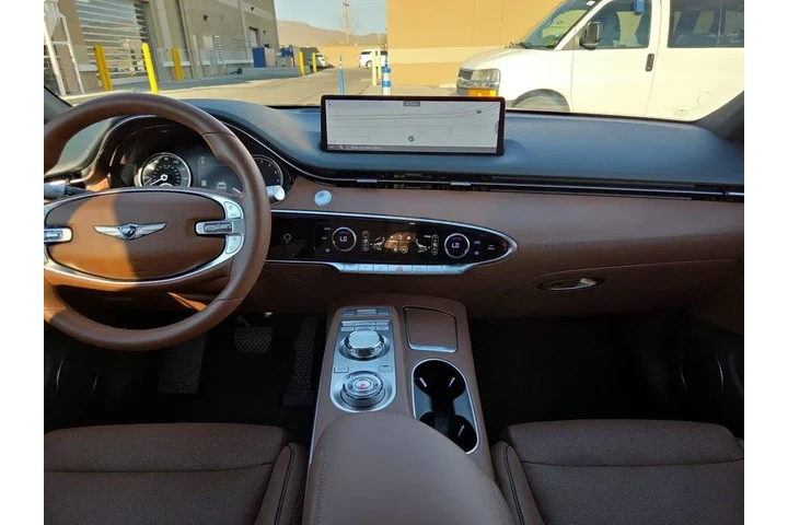 $37998 : Genesis GV70 2022 AWD 2.5T S image 8