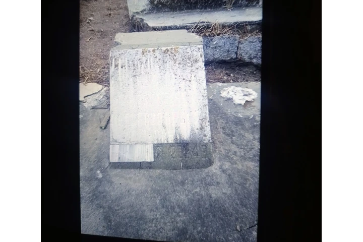 Solicito Restaurador de lapida image 1