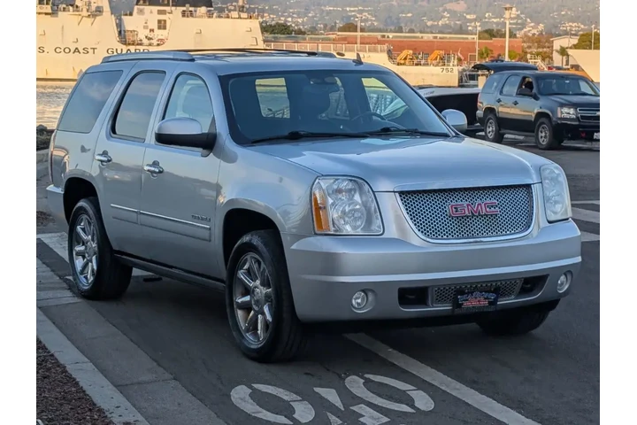 $13988 : 2012 Yukon Denali image 4