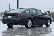 $26495 : Honda Accord 2025 LX 4dr Sed thumbnail