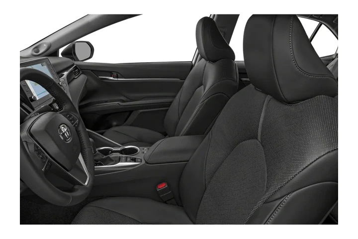 $25000 : Silver Certified 2023 Camry X image 6