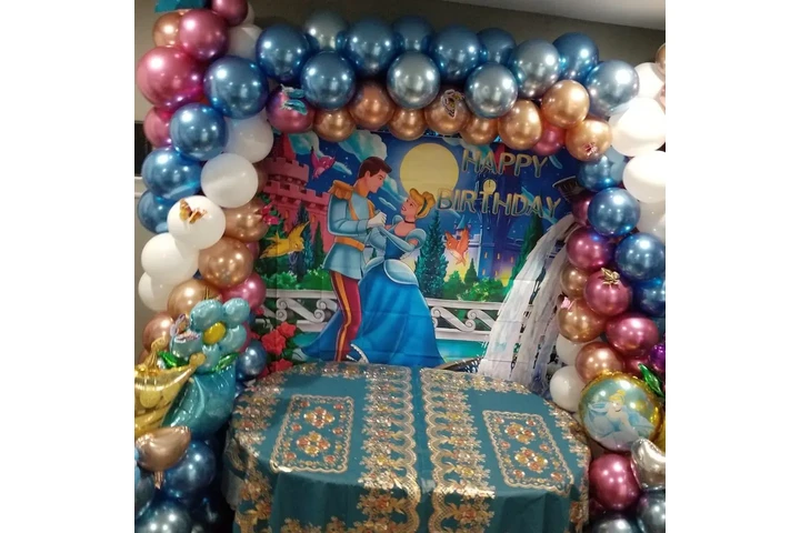 Queen Detalles image 7