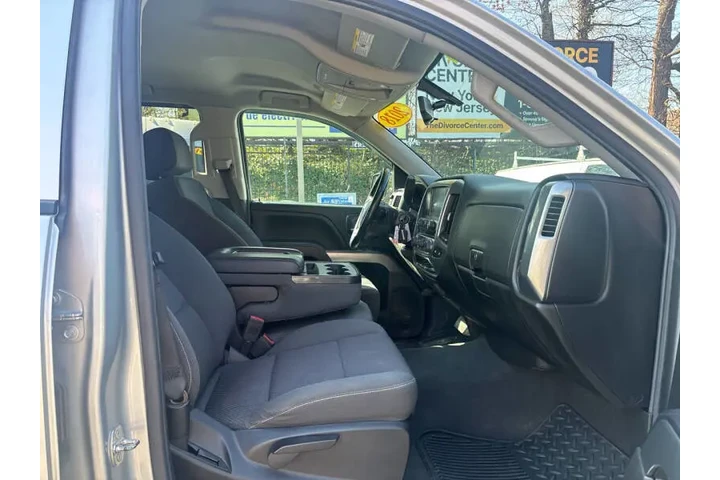 $17999 : 2018 Silverado 1500 LT image 9