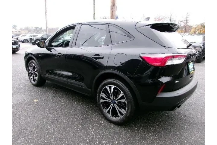 $21996 : Ford Escape 2022 AWD SE 4dr image 6