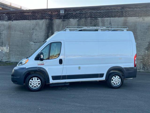 2014 RAM ProMaster 1500 136 WB image 4