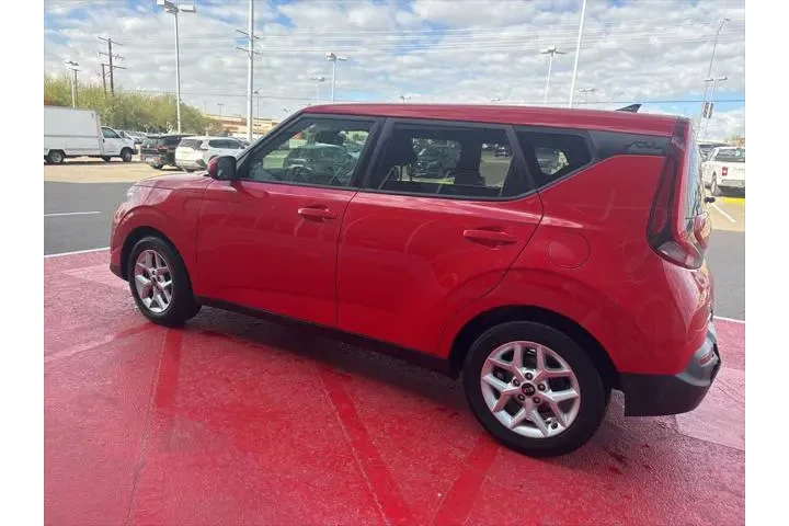 $15491 : Kia Soul 2020 S 4dr Crossove image 10