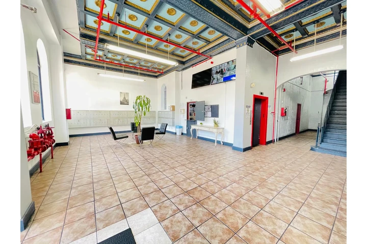$1345 : 744 Beacon Ave Los Angeles image 6