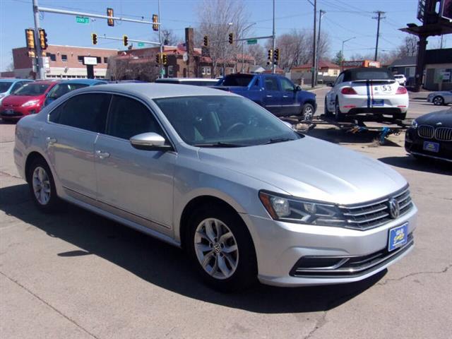 $15999 : 2017 Passat 1.8T S image 4