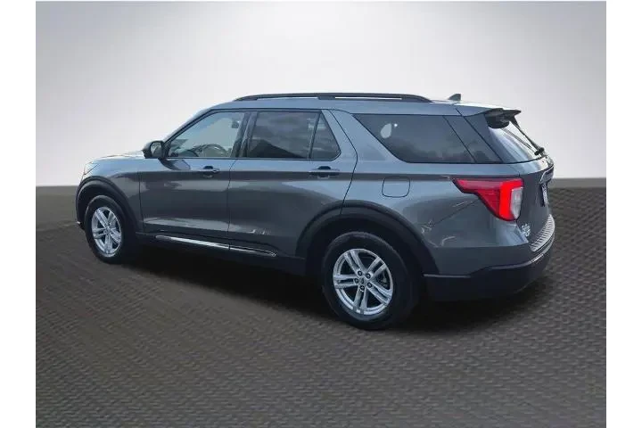 $32988 : Ford Explorer 2024 XLT 4dr S image 5