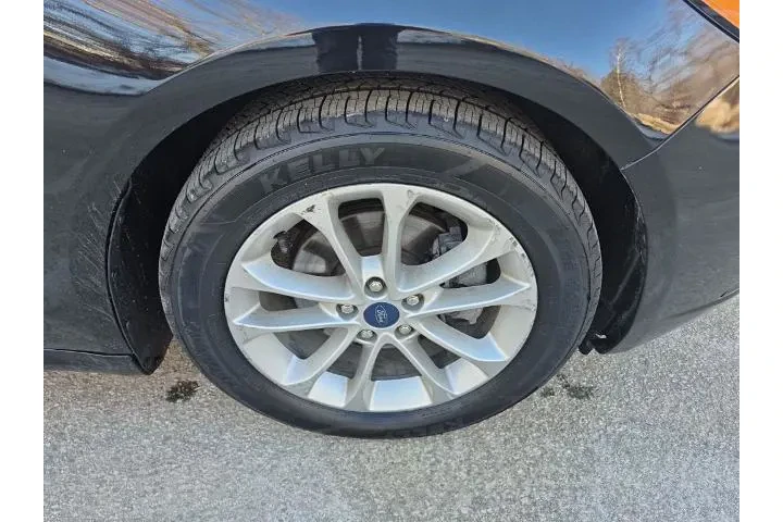 $12450 : Ford Fusion 2019 SE 4dr Seda image 8