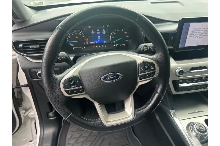 $19449 : Ford Explorer 2021 AWD XLT 4 image 9