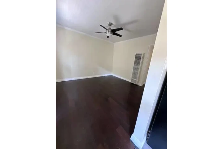 $1890 : 1 BEDROOM LOS ANGELES image 1