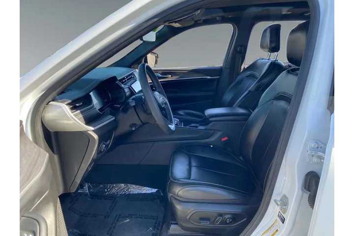 $33668 : Jeep Grand Cherokee L 2024 4 image 9