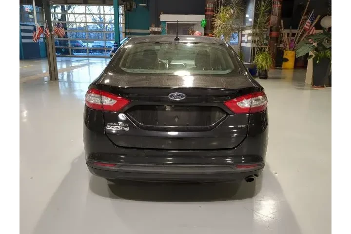 $9500 : Ford Fusion 2016 SE 4dr Seda image 9