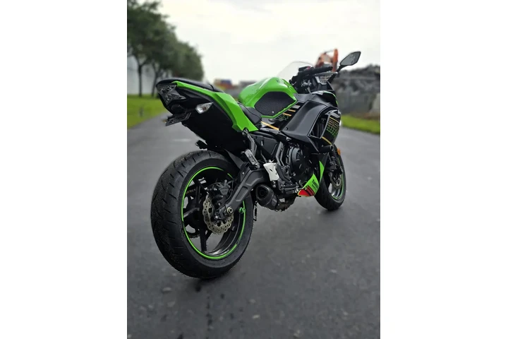 $1800 : Kawasaki Ninja 650 image 4