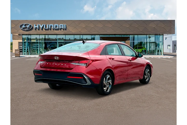 $22995 : Hyundai ELANTRA 2024 SEL 4dr image 7