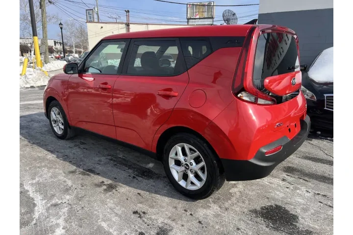 $10200 : 2020 Soul S image 5