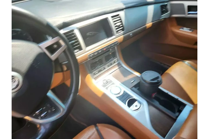 $14995 : 2013 JAGUAR XF2013 JAGUAR XF image 9