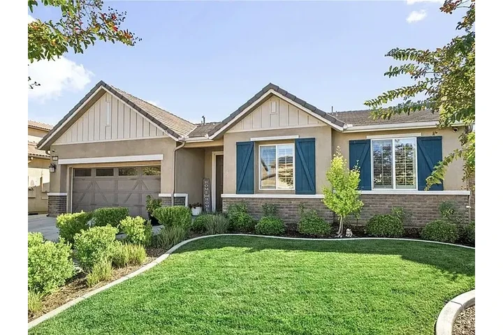 $2000 : HOUSE FOR RENT image 1