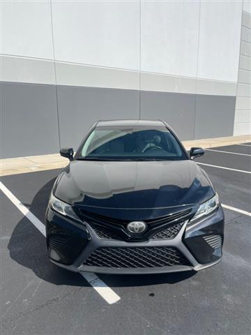 $15999 : 2018 Camry SE image 2