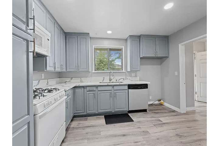 $2800 : House available for rent image 8